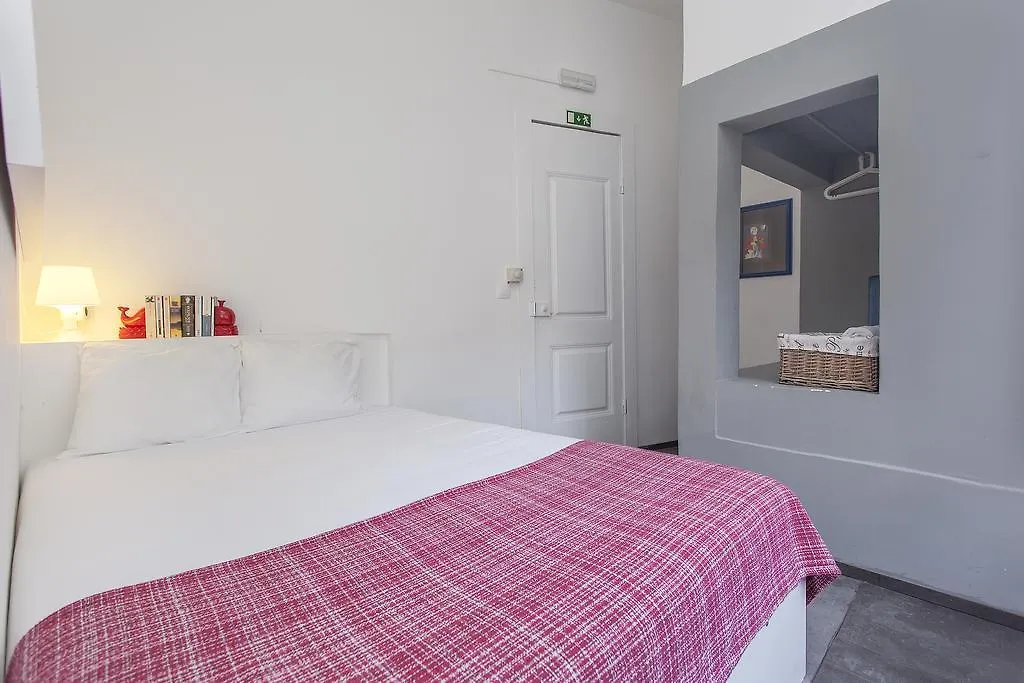 5 Sins Chiado Hostel Lisboa