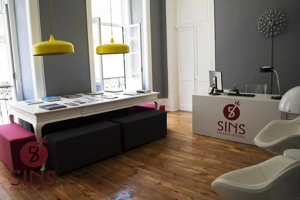 5 Sins Chiado Hostel Lisboa